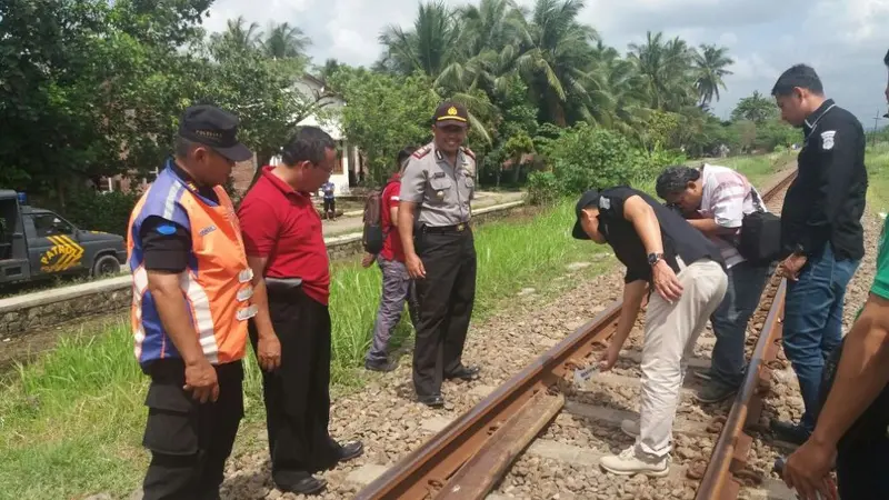 Teror Potongan Besi Bekas di Rel Kereta Api, Benarkah Sabotase?