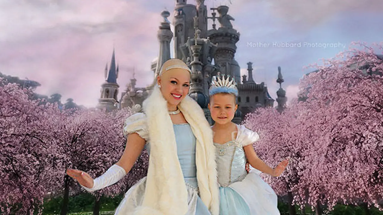 Derita Kanker, Bocah Ini dapat Kejutan dari Cinderella