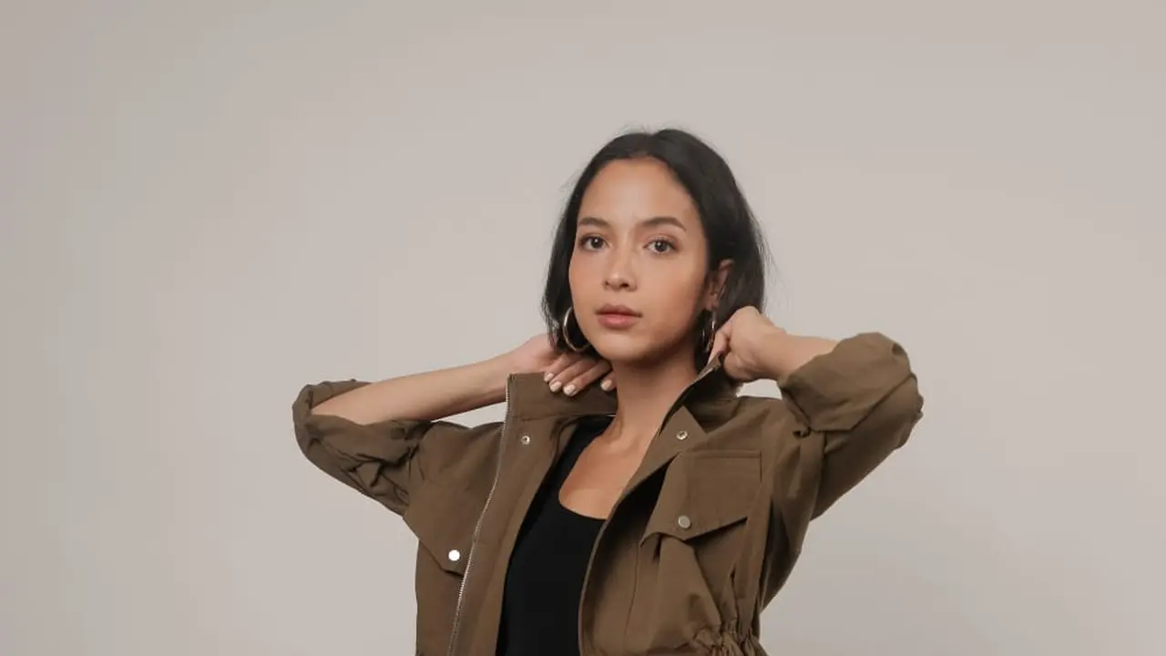 Putri Marino x This Is April