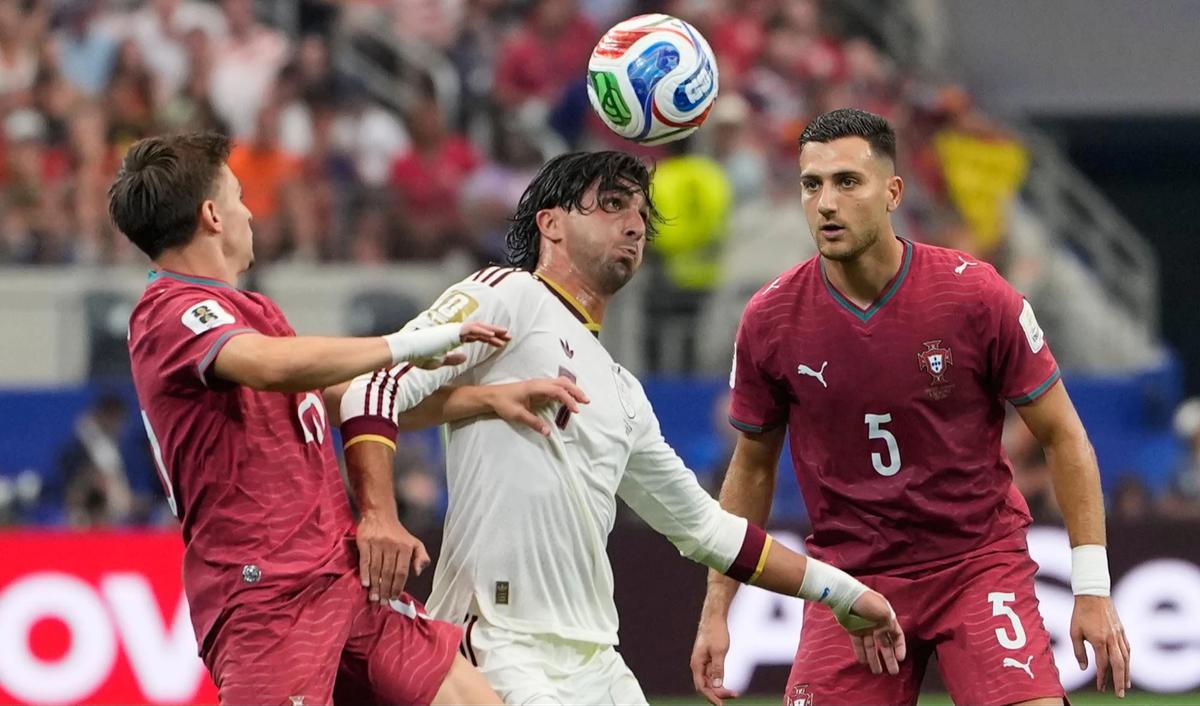 FOTO: Ronaldo Menangis Portugal Tersingkir dari Piala Dunia 2026