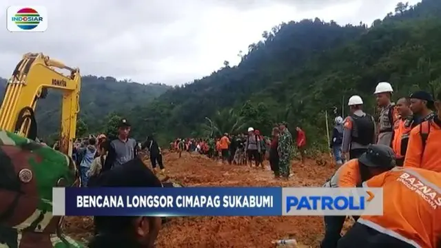 Guna mempercepat proses evakuasi korban longsor di Kampung Cimapag, Sukabumi, BNPB telah menambah sejumlah alat berat.