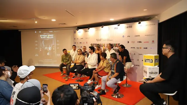 Konferensi prs pertunjukan "Setelah Lewat Djam Malam". (Foto: Istimewa)