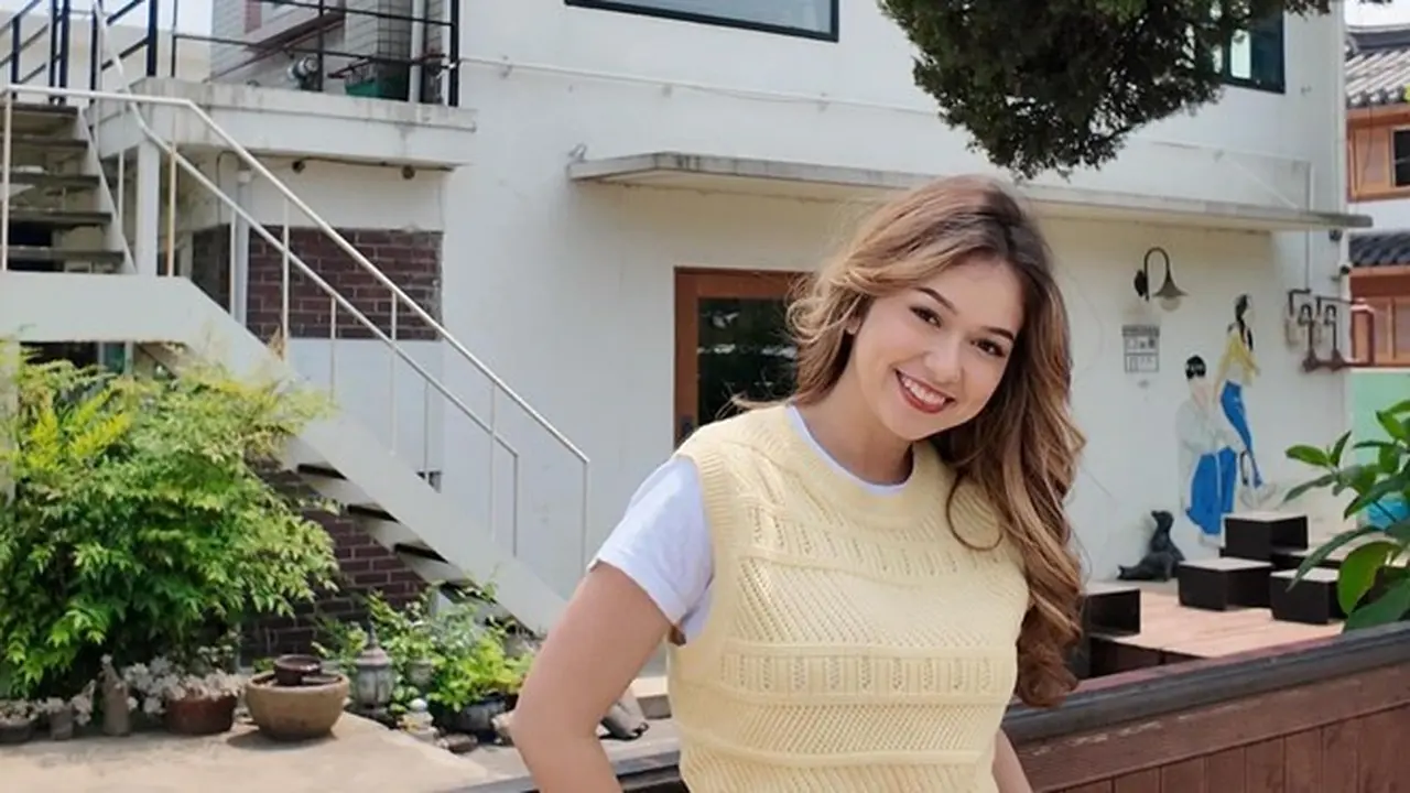 8 Potret Rebecca Klopper Liburan di Korea, Sambangi Lokasi Syuting K-Drama