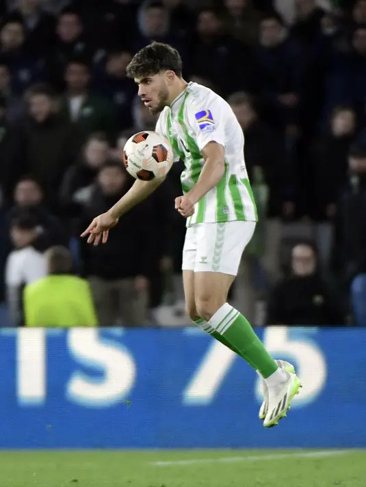 <p>Real Betis gagal, meski dari jalur play-off akibat kalah 2-3 dari Glasgow Rangers. (CRISTINA QUICLER/AFP)</p>