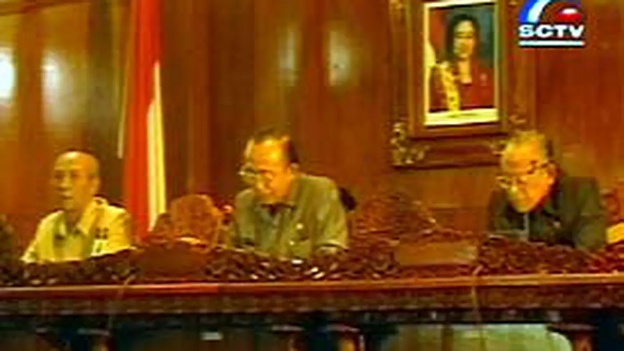 010803aGUb_Bali1.jpg