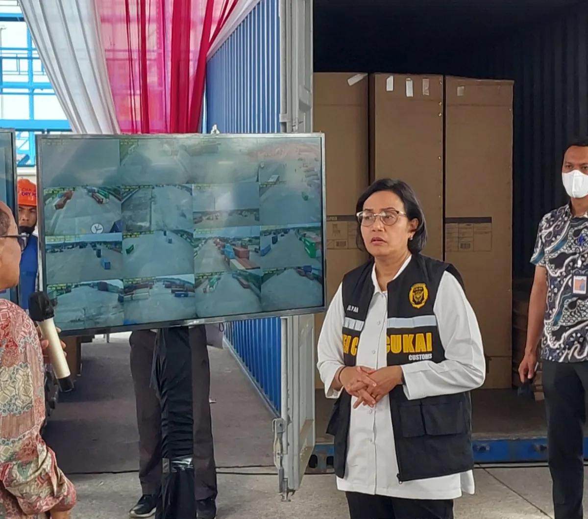 "Oh kalian masuk STAN tukang  pajak ya, tukang pajak nyekekin kita semua," bebernya.&nbsp;