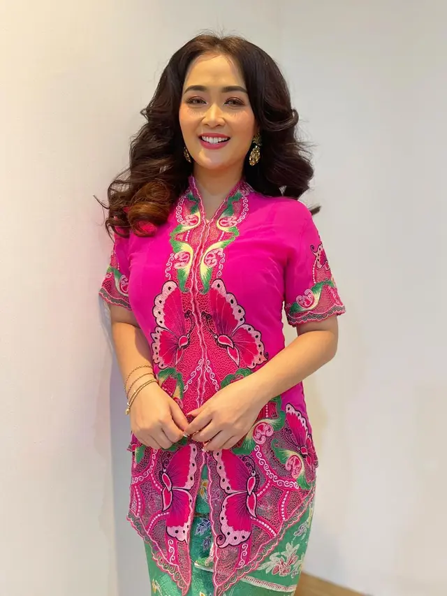 [Fimela] Vega Darwanti