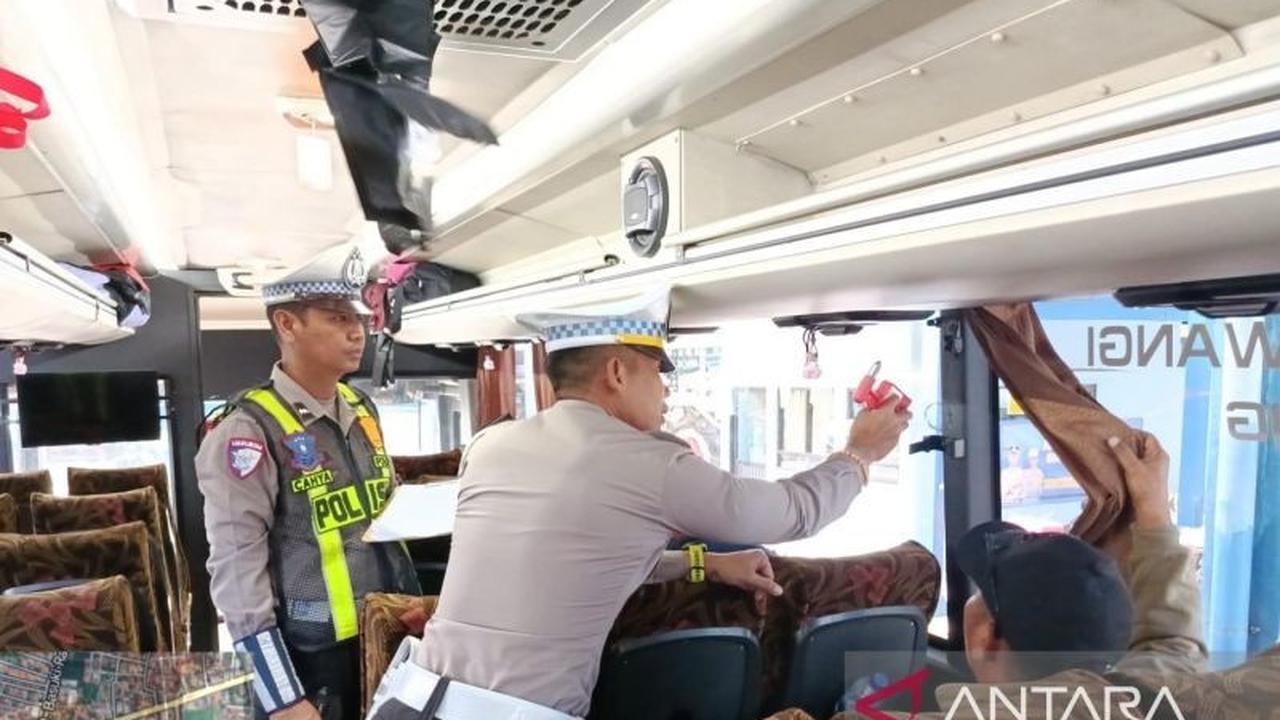 Polres Situbondo Gelar Inspeksi Kelayakan Angkutan Umum Jelang Mudik Lebaran