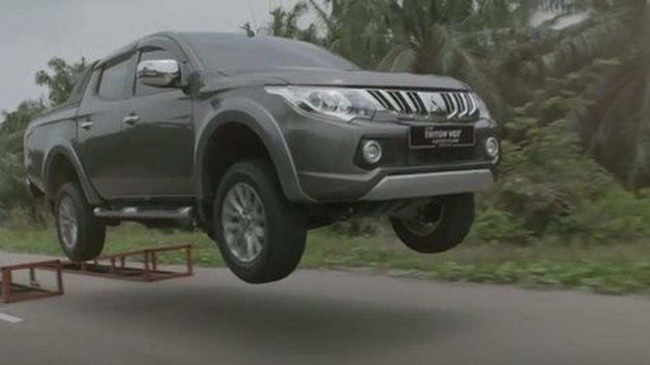 [Video] Ketangguhan All New Triton lewati rintangan, dramatis!