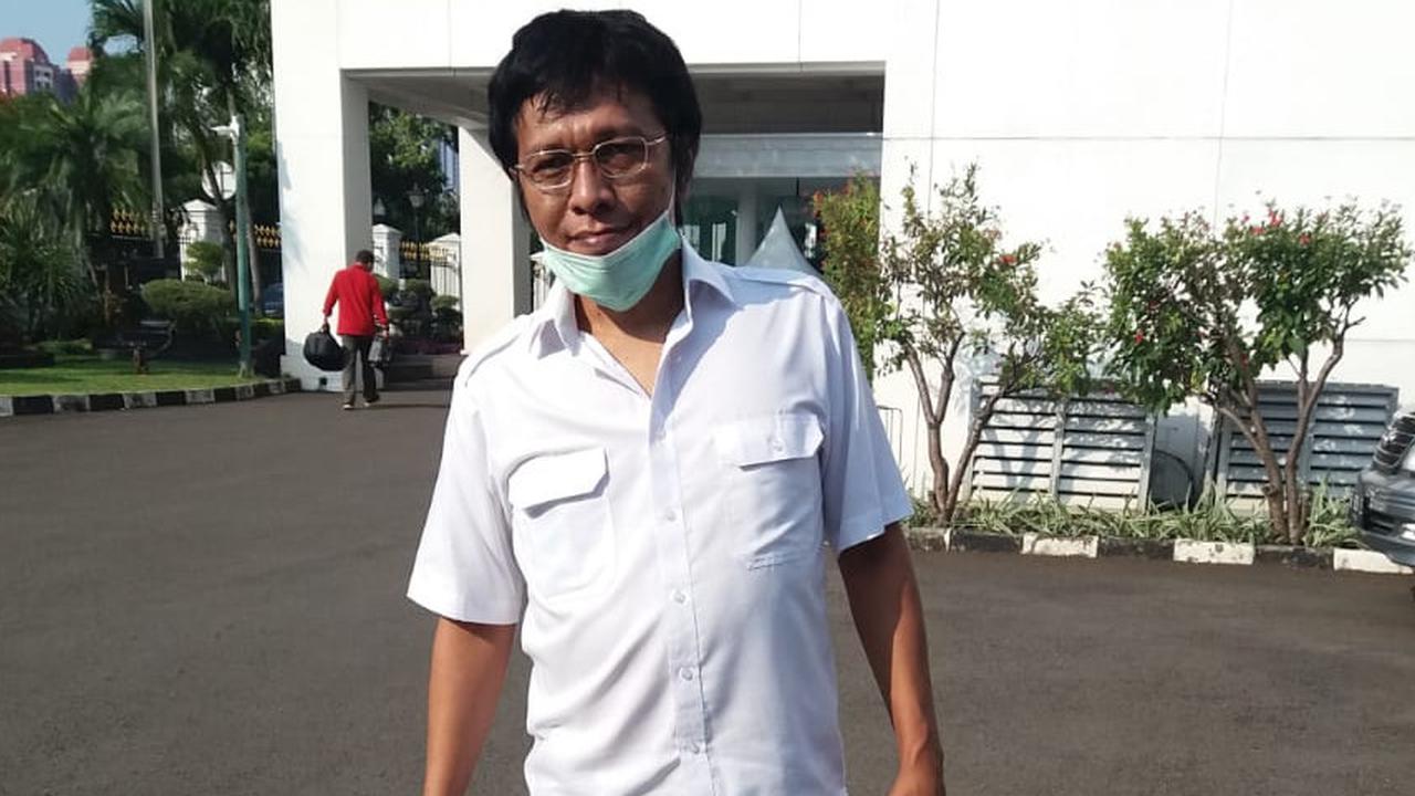 VIDEO: Reaksi Adian PDIP Soal Prabowo Ancam Pecat Menteri Ndablek "Apa Itu, Omon-Omon Saja?"