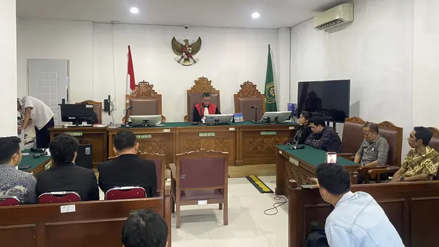 Sidang praperadilan ketiga Lodewyk Pusung di PN Jakarta Selatan. (Liputan6.com/Devira Prastiwi).