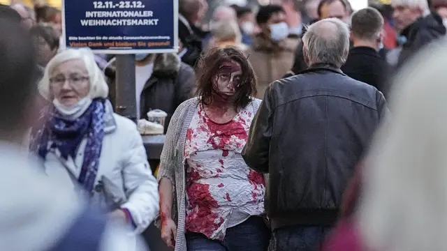 Ragam Kostum Parade Halloween