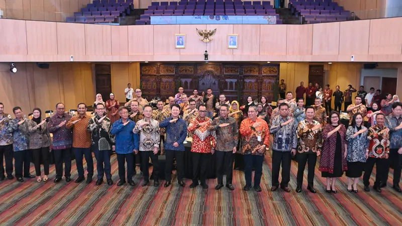 Menteri Perhubungan Budi Karya Sumadi dalam acara penandatanganan pembahasan penilaian proyek MRT Koridor Timur – Barat fase 1 tahap 1, di kantor Kemenhub, Jakarta. (Dok Kemenhub)