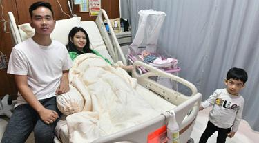 Foto Perdana Keluarga Kecil Gibran Rakabuming Raka Bersama La Lembah Manah