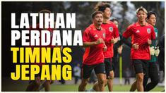Berita video Timnas Jepang yang baru tiba di Tanah Air, langsung menggelar latihan perdana di Lapangan A Gelora Bung Karno (GBK), Senin (11/11/2024).