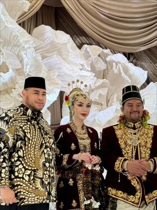 Potret Ivan Gunawan Jadi Saksi Nikah