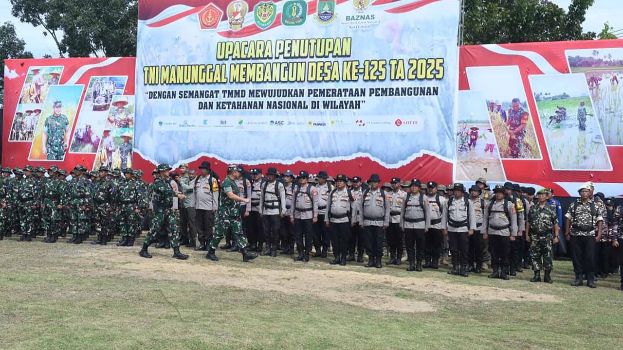 FOTO: Kasad Maruli Tutup TMMD ke-125 di Cilegon