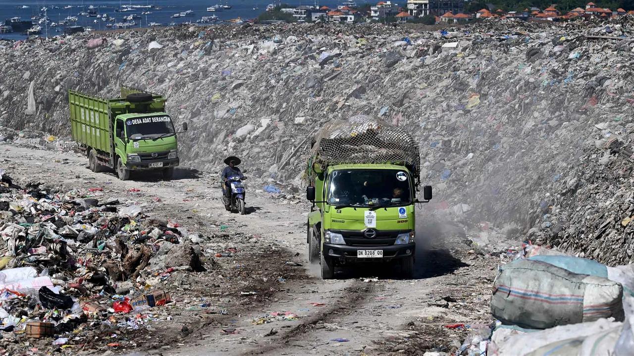 FOTO: TPA Suwung Kembali Dibuka Sementara