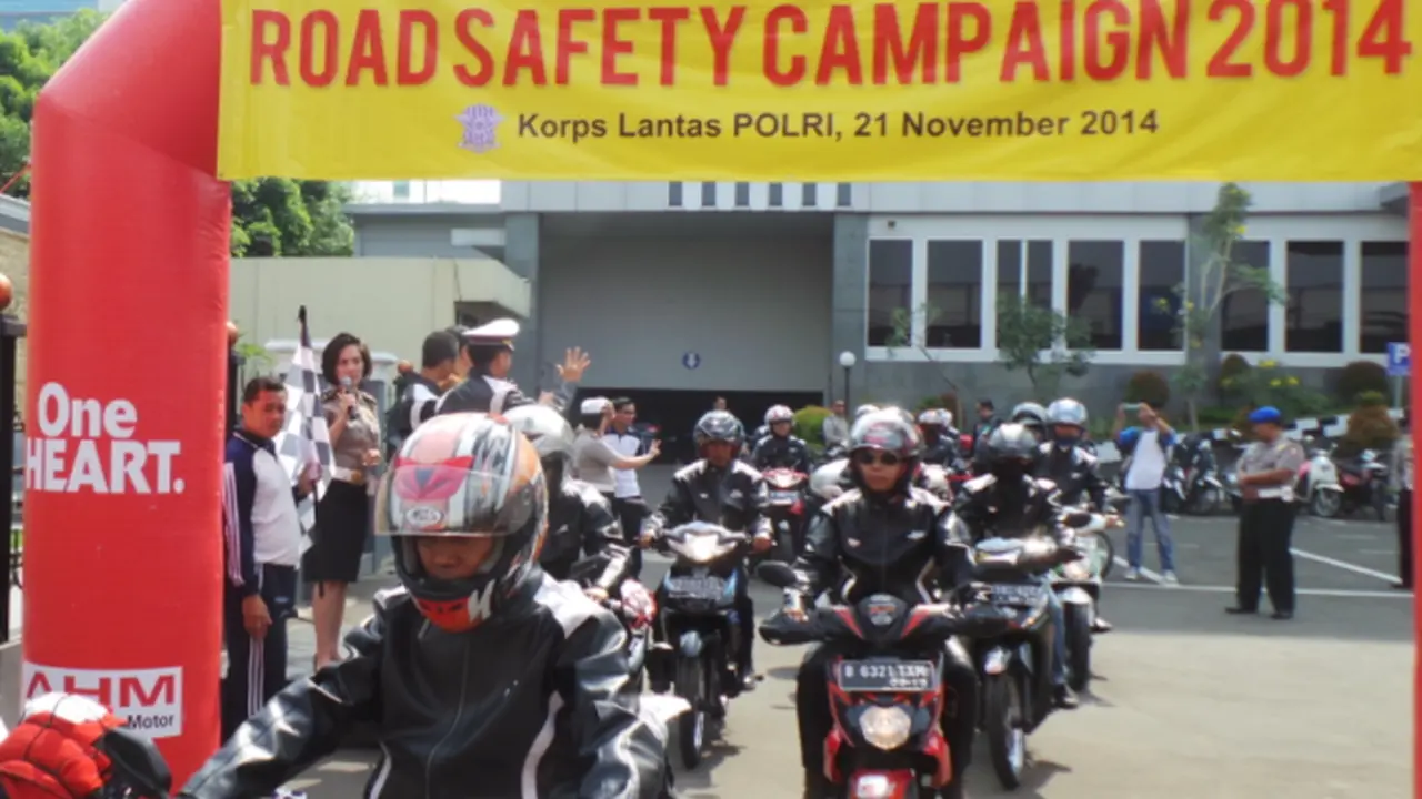 Jurnalis Otomotif Gelar Kampanye Safety Riding