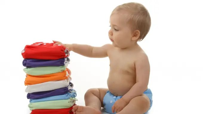 4 Hal yang Perlu Ibu Perhatikan Sebelum Beli Pakaian Bayi