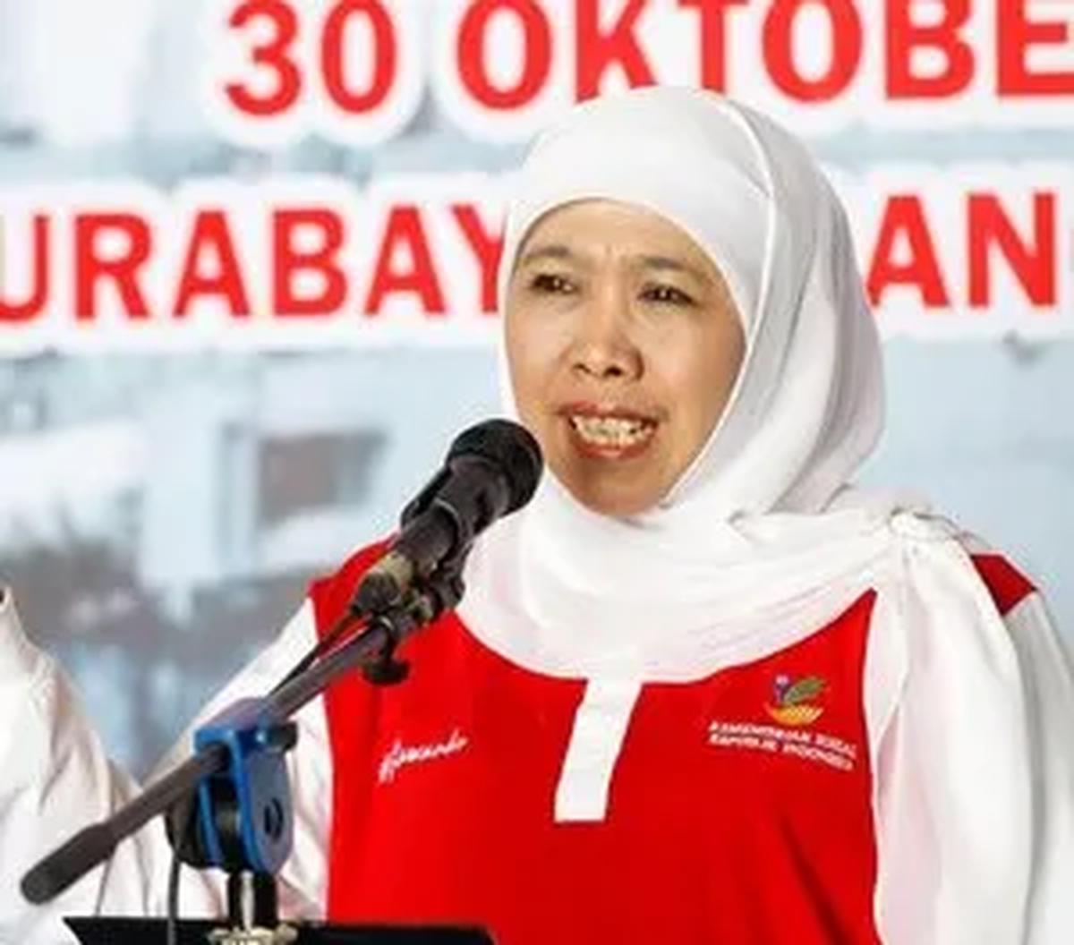 Jadi bukan pengambilan keputusan oleh Khofifah, tapi pengambil keputusan bersama. Jadi kita melakukan tugas atas doa restu.