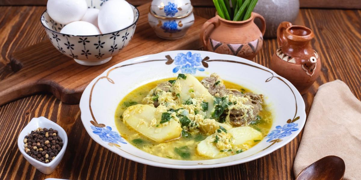 Ilustrasi Telur Bumbu Kuning Tanpa Santan
