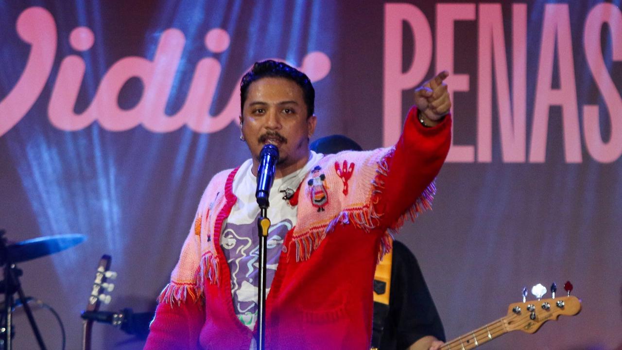 Penampilan Sal Priadi dan Bernadya di Video Penasaran 2025