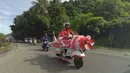 Vespa klasik juga tak mau ketinggalan. (Source: naikmotor.com)