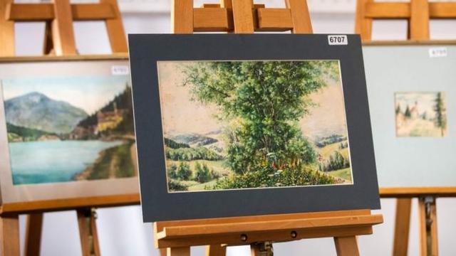 Lukisan yang disebut karya diktator Nazi, Adolf Hitler yang gagal dilelang. (AFP)