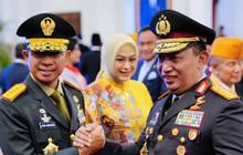 Nongkrong di Teras Bareng Bestie Artis, Penampilan Panglima TNI dan Istrinya Bikin Salfok