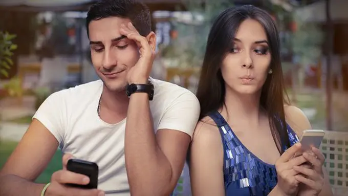 Relationship goals zaman now/copyright Shutterstock.com