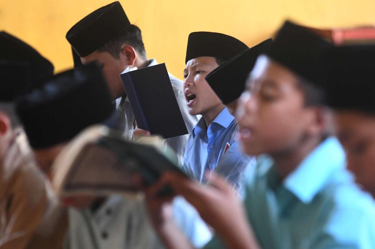 Santri bertadarus Alquran di Depok