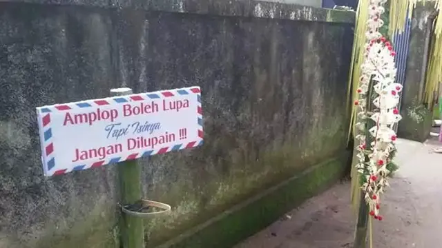 6 Potret Petunjuk Jalan Nikahan Nyeleneh Ini Bikin Tamu Undangan Bingung