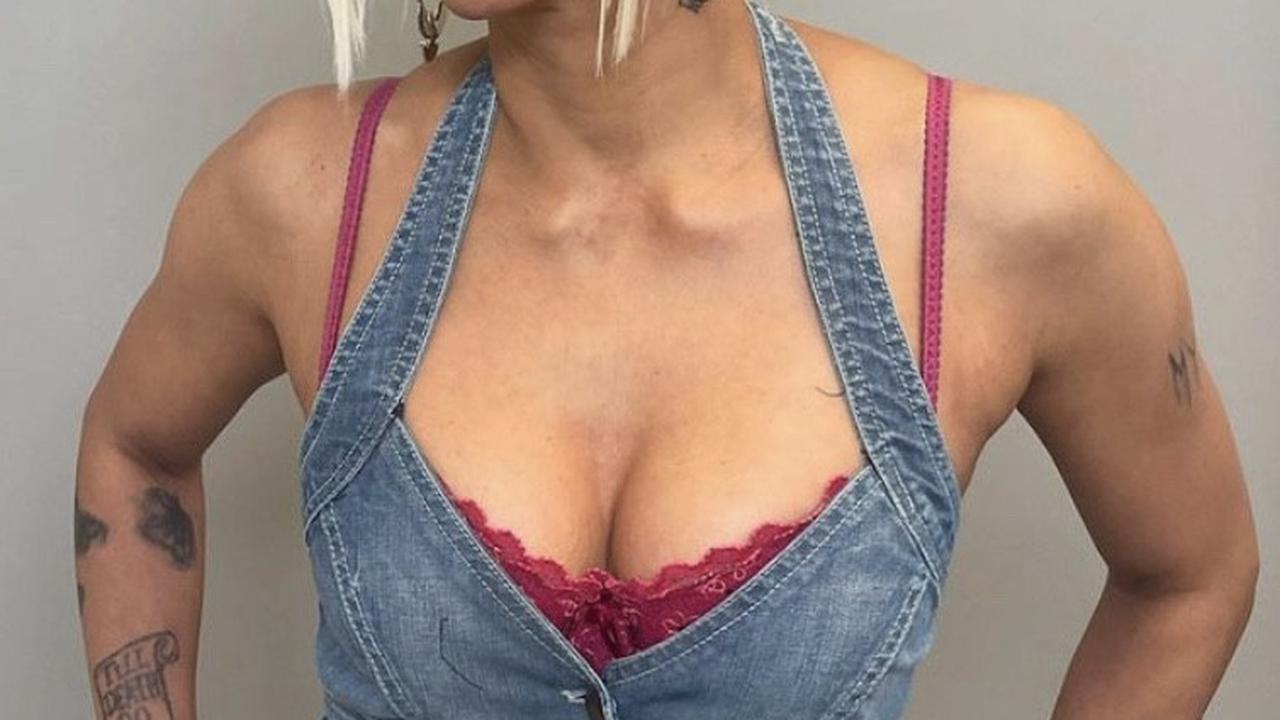 Bikin Syok Penggemar, Ini Alasan Halle Berry Pamer Bulu Ketiak!