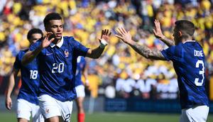 Timnas Prancis meraih kemenangan 3-1 atas Kolombia pada laga uji coba di Northwest Stadium, Maryland, Amerika Serikat, Senin (30/03/2026) dini hari WIB. Desire Doue menjadi bintang kemenangan Tim Ayam Jantan lewat brace-nya. (AP Photo/Nick Wass)