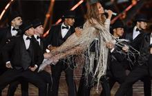 Jennifer Lopez Tuai Kontroversi Setelah Tampil Seksi Saat Konser di Arab Saudi
