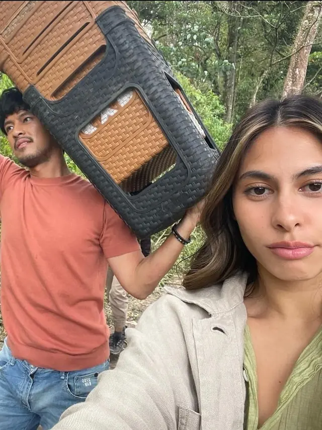 Morgan Oey dan Valerie Thomas