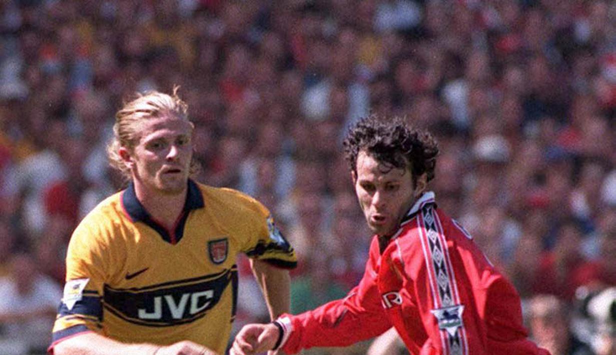 Laga debut Giggs tidak semerlang Marcus Rashford yang berhasil mencetak dua gol. Bahkan pada debut itu MU takluk 0-2. (AFP/Rebecca Naden)