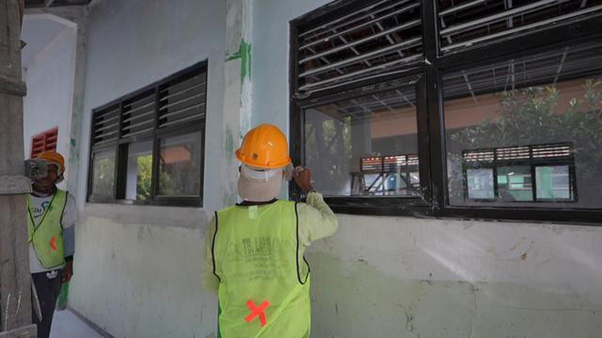 Program Revitalisasi Sulap SMAN 1 Jepon dari Bangunan Rawan Jadi Ruang Belajar Nyaman
