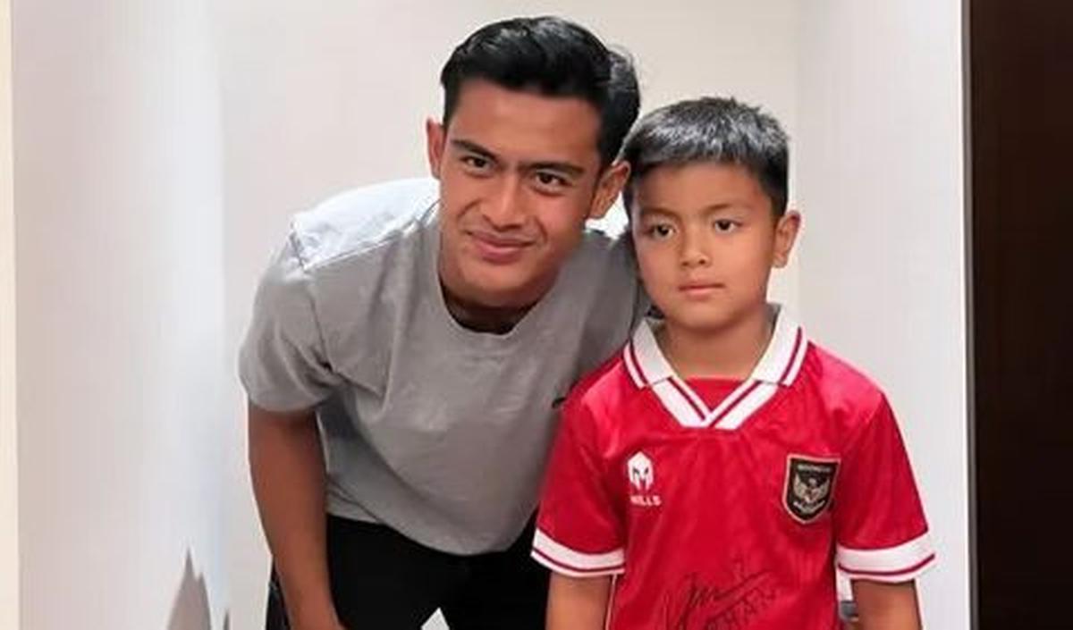 Nia Ramadhani juga bertanya soal ekspresi Magika yang terlihat tegang saat berfoto bersama Arhan.&nbsp;<br>