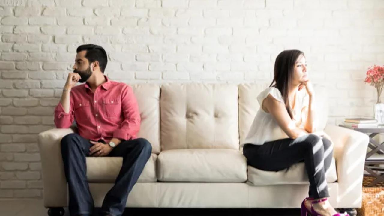 45 Kata-kata Kecewa buat Pacar yang Cuek & Egois