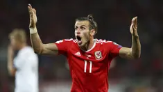 Ekspresi Gareth Bale saat melawan Austria pada laga Group D kualifikasi Piala Dunia 2018 di Cardiff City Stadium, Cardiff, (2/8/2017). Wales menang 1-0. (David Davies/PA via AP)