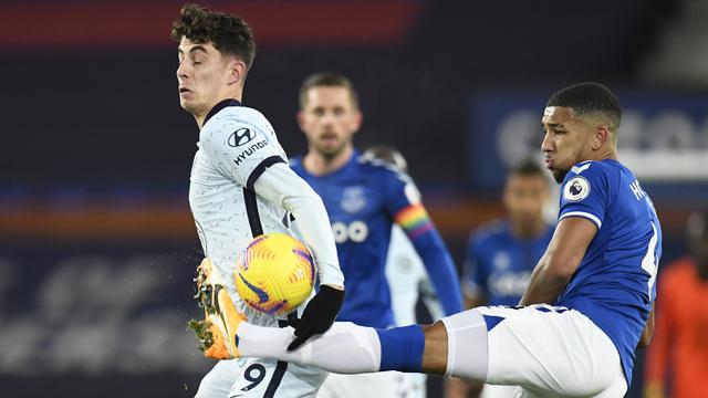 FOTO: Chelsea Tumbang 0-1 di Goodison Park