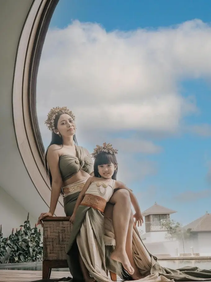 Potret Gemas Chava Anak Rachel Vennya