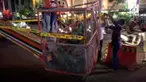 Sebuah alat berat proyek LRT di Kelapa Gading mendadak roboh. Akibatnya sebuah mobil nahas rusak karena tertimpa robohan alat.