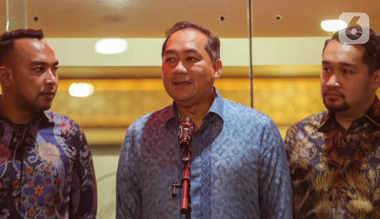 Awalnya, M Lutfi diminta memenuhi panggilan penyidik Kejagung pada Rabu, 2 Agustus 2023. Hanya saja, eks Mendag ini berhalangan hadir sehingga pemeriksaan baru akan dilakukan pada Rabu lusa. (Liputan6.com/Faizal Fanani)