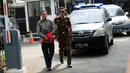Mantan Plt Ketua Umum PSSI, Joko Driyono, tiba di PN Jakarta Selatan, Senin (6/5). Joko Driyono tersandung kasus perusakan barang bukti terkait pengaturan skor. (Bola.com/M Iqbal Ichsan)