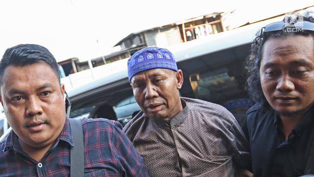 Abah Grandong Si Pemakan Kucing Menyerahkan Diri