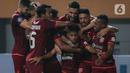 Gelandang Borneo FC, M. Sihran H. Amarullah (90) merayakan gol pertama tim bersama rekannya dalam laga pekan pertama BRI Liga 1 2021/2022 melawan Persebaya Surabaya di Stadion Wibawa Mukti, Cikarang, Sabtu (4/9/2021). Borneo FC menang 3-1 atas Persebaya Surabaya. (Bola.com/Bagaskara Lazuardi)