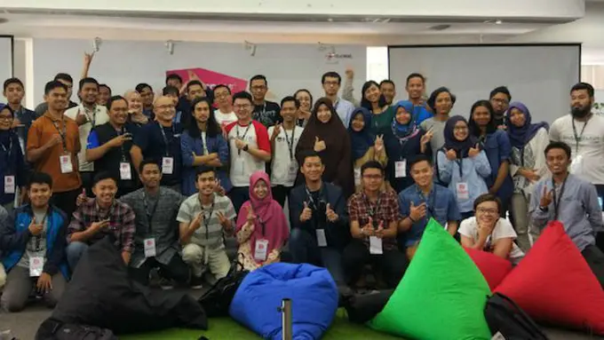 (c) The NextDev 2018